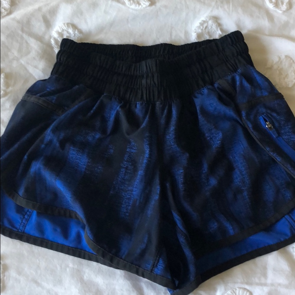 lululemon tracker shorts